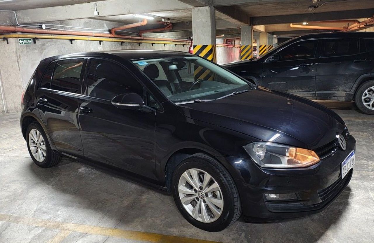 Volkswagen Golf Usado en Mendoza, deRuedas