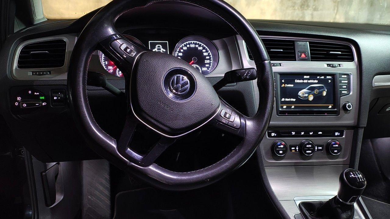 Volkswagen Golf Usado en Mendoza, deRuedas