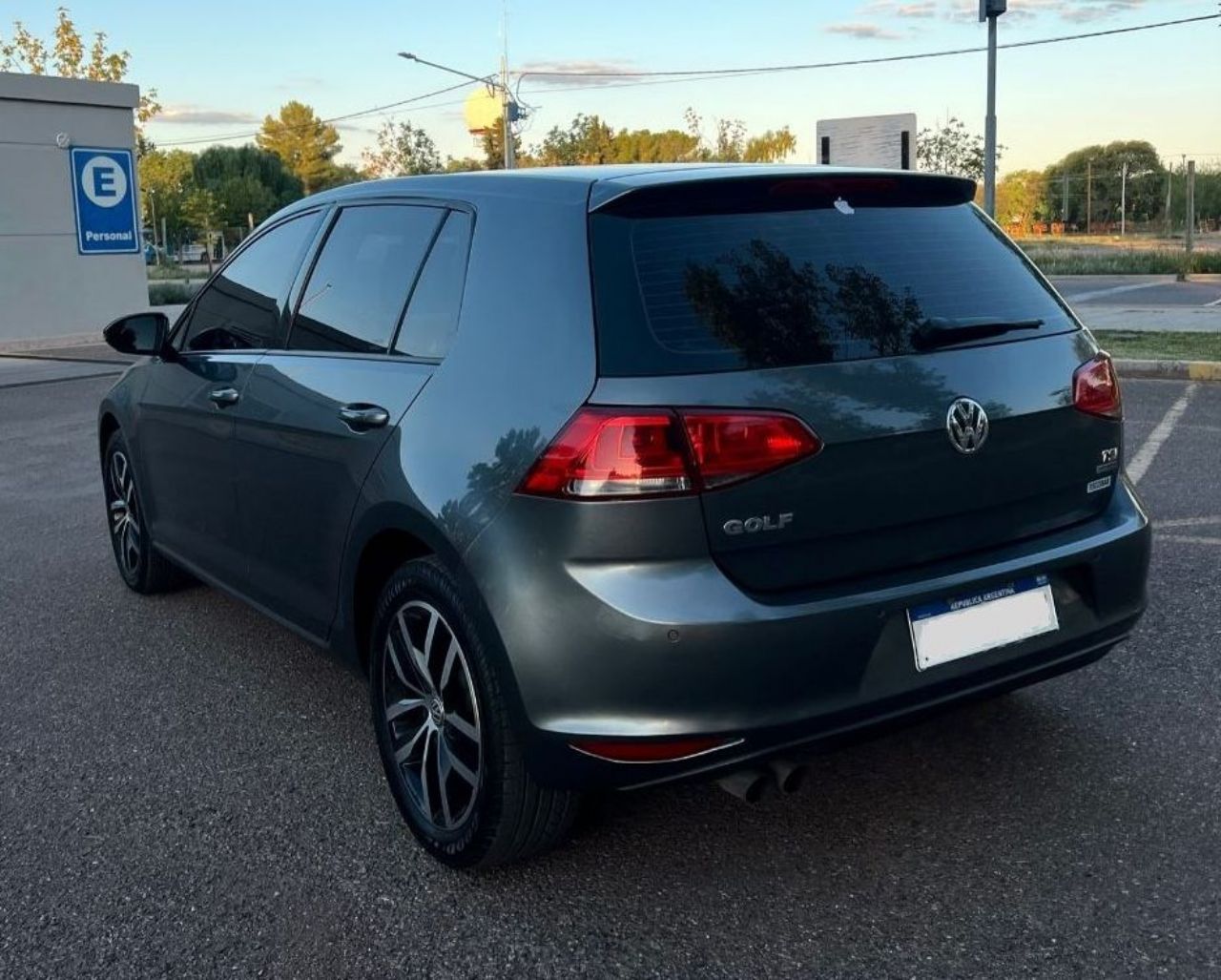 Volkswagen Golf Usado en Mendoza, deRuedas