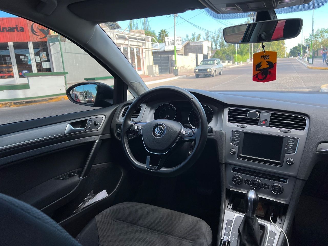 Volkswagen Golf Usado en Mendoza, deRuedas