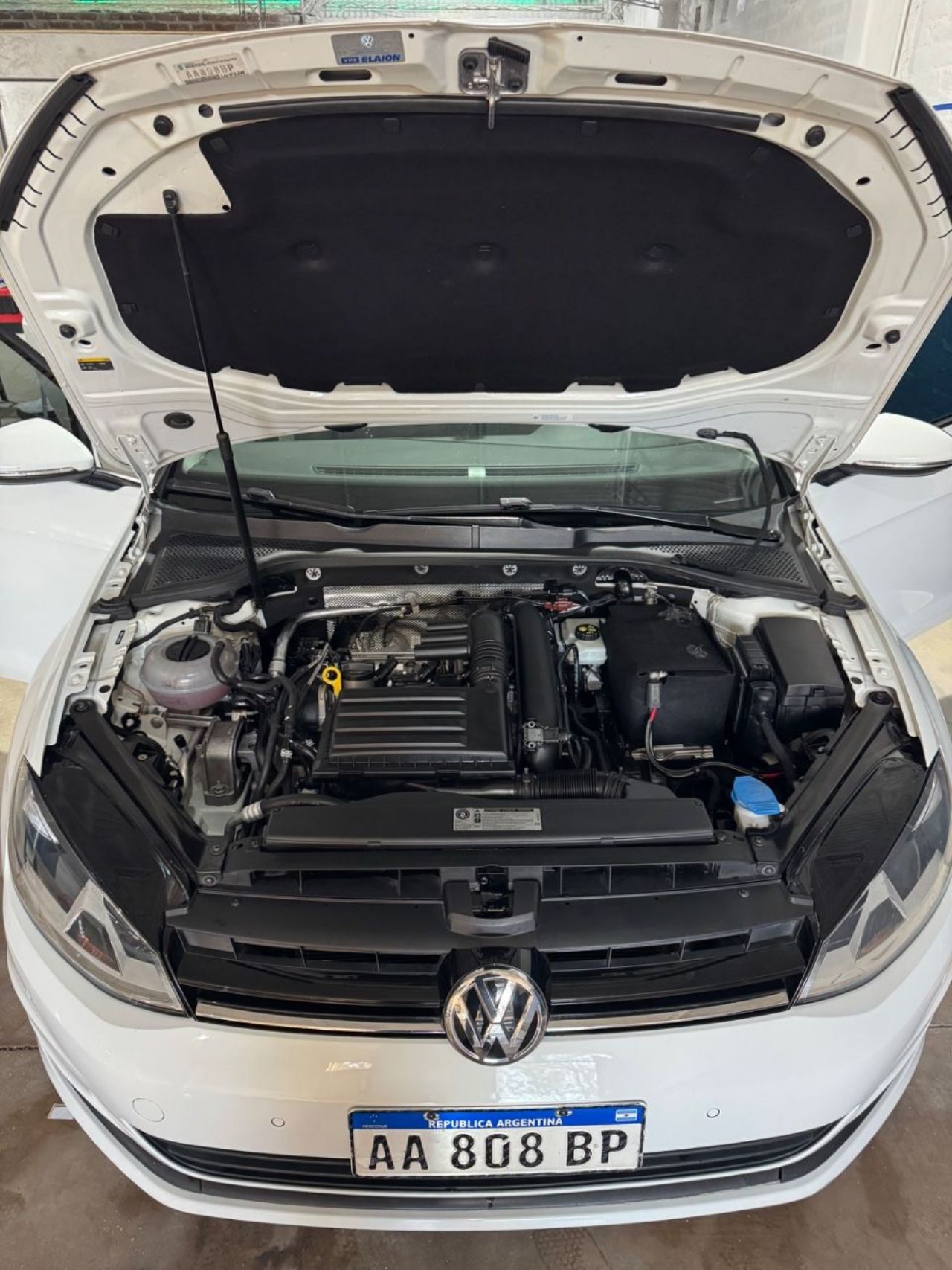 Volkswagen Golf Usado en Mendoza, deRuedas