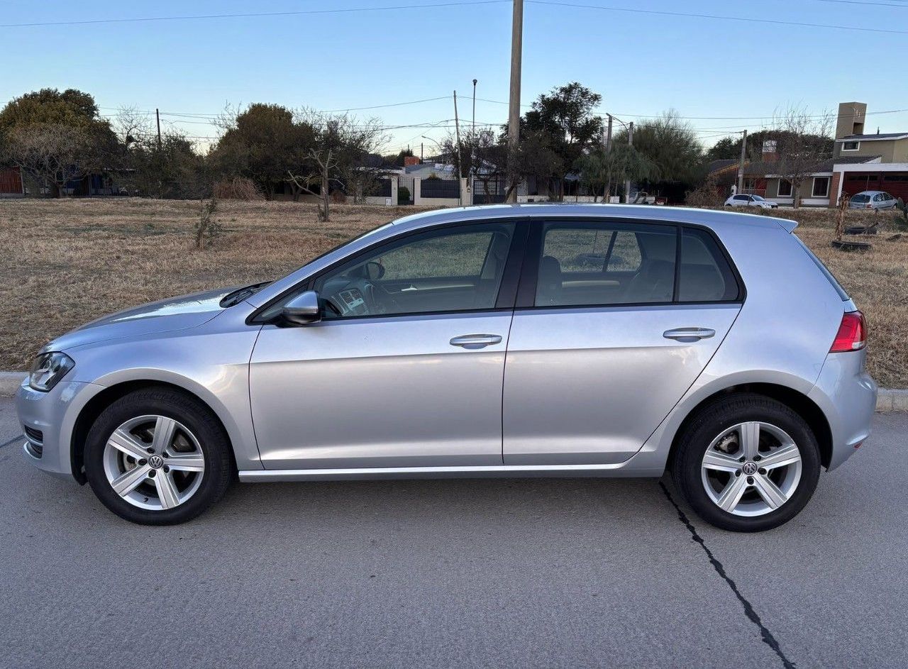 Volkswagen Golf Usado en Córdoba, deRuedas