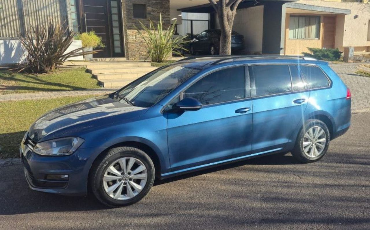 Volkswagen Golf Usado en Mendoza, deRuedas