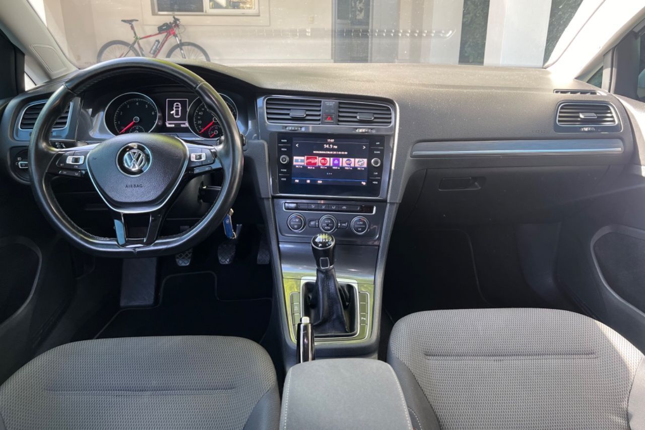 Volkswagen Golf Usado en Mendoza, deRuedas