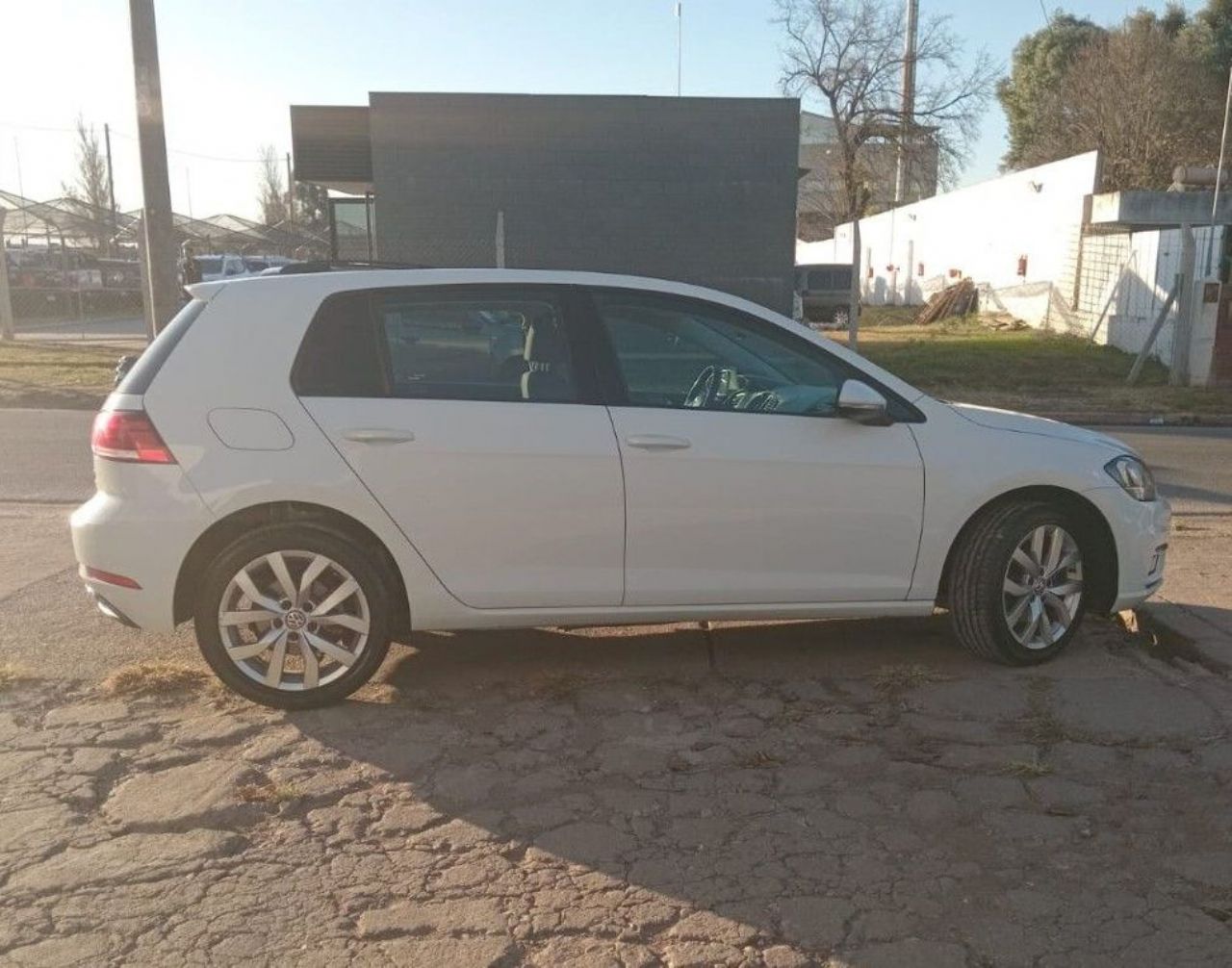 Volkswagen Golf Usado en Córdoba, deRuedas