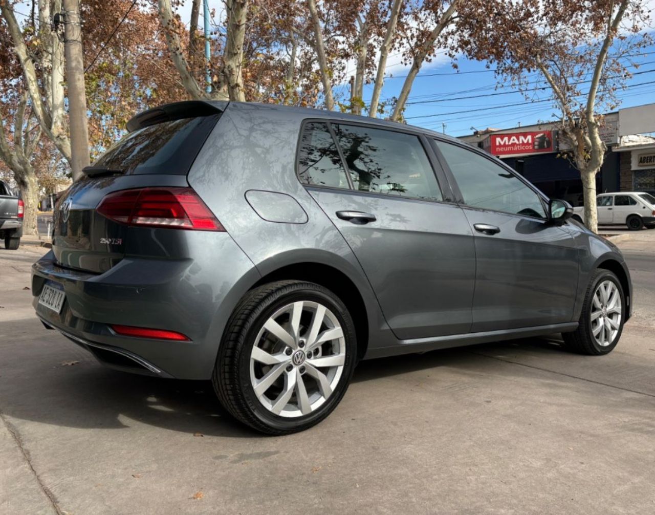Volkswagen Golf Usado Financiado en Mendoza, deRuedas