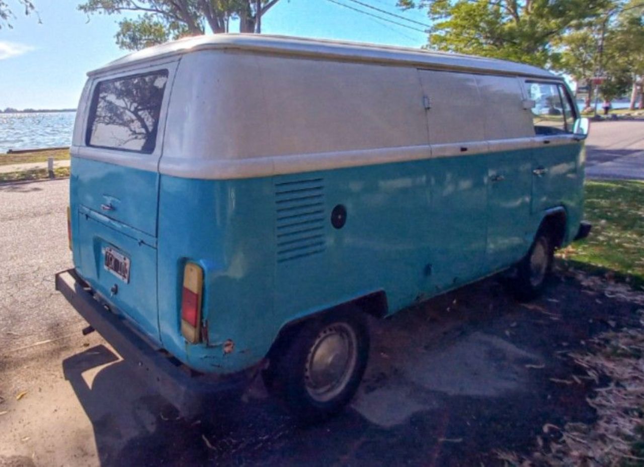 Volkswagen Kombi Usada en Buenos Aires, deRuedas