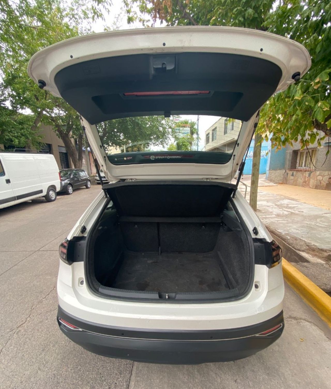 Volkswagen Nivus Usado en Mendoza, deRuedas