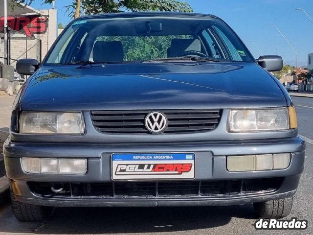 Volkswagen Passat Usado en San Juan, deRuedas