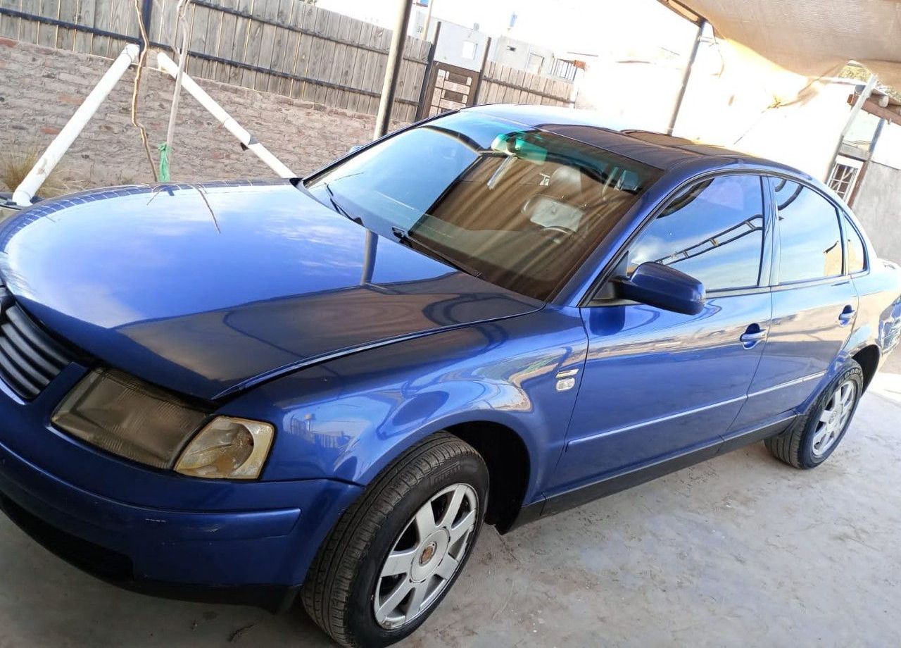 Volkswagen Passat Usado en Mendoza, deRuedas