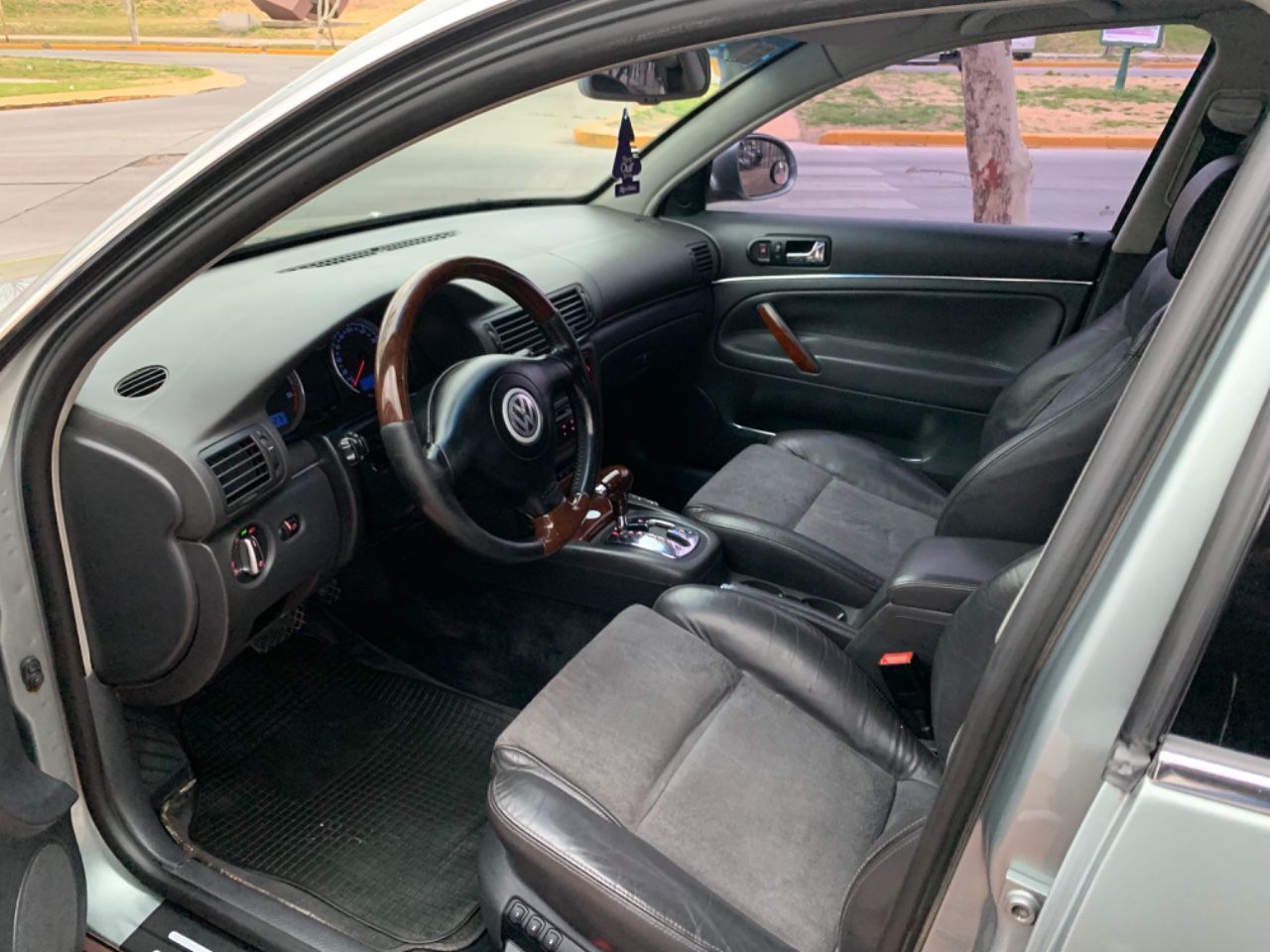 Volkswagen Passat Usado en Mendoza, deRuedas