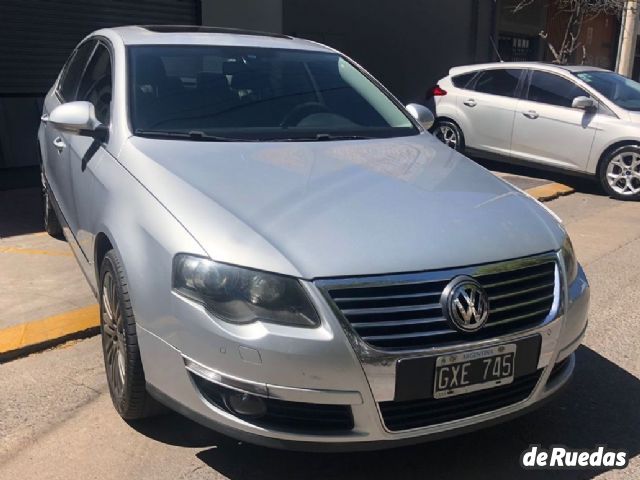 Volkswagen Passat Usado en Mendoza, deRuedas