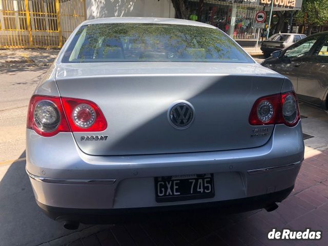 Volkswagen Passat Usado en Mendoza, deRuedas