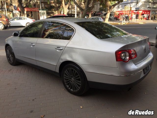 Volkswagen Passat Usado en Mendoza, deRuedas
