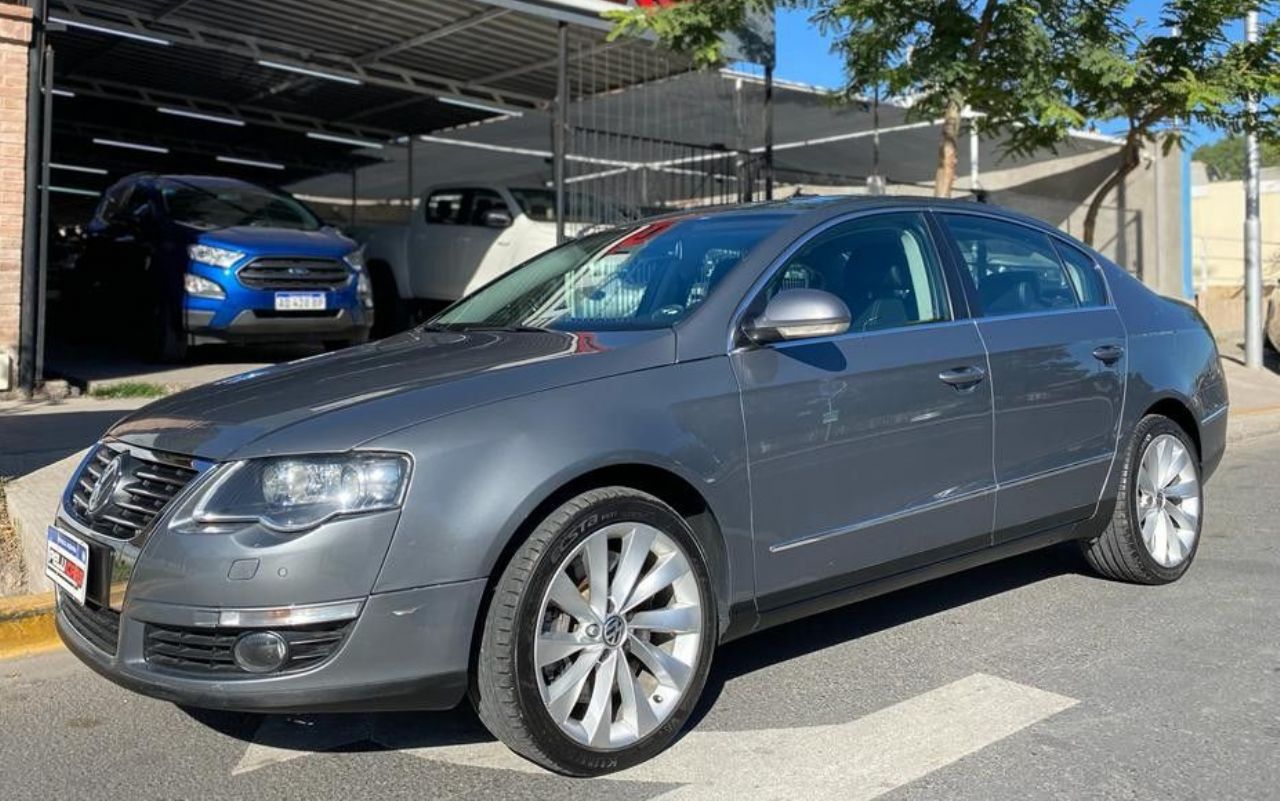 Volkswagen Passat Usado en San Juan, deRuedas