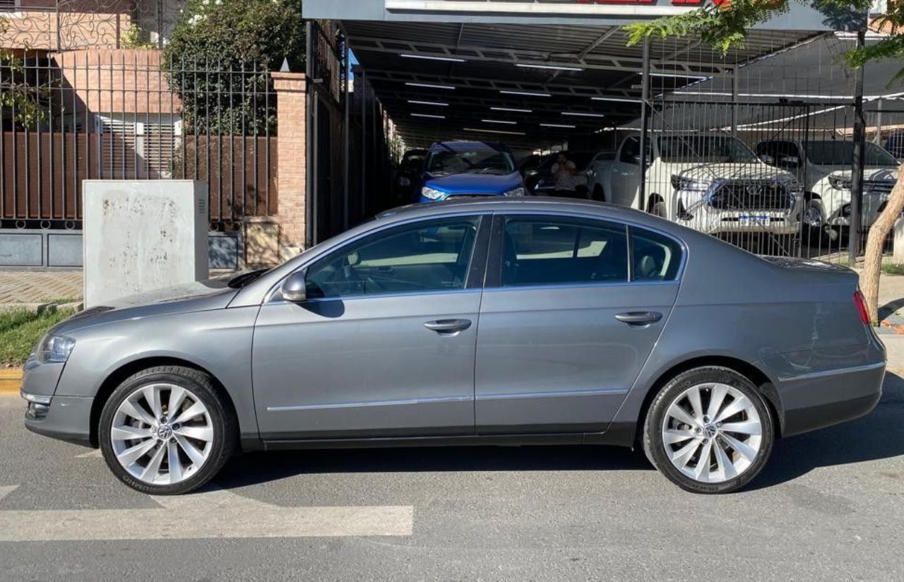 Volkswagen Passat Usado en San Juan, deRuedas