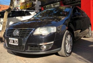 Volkswagen Passat Usado en Mendoza Financiado