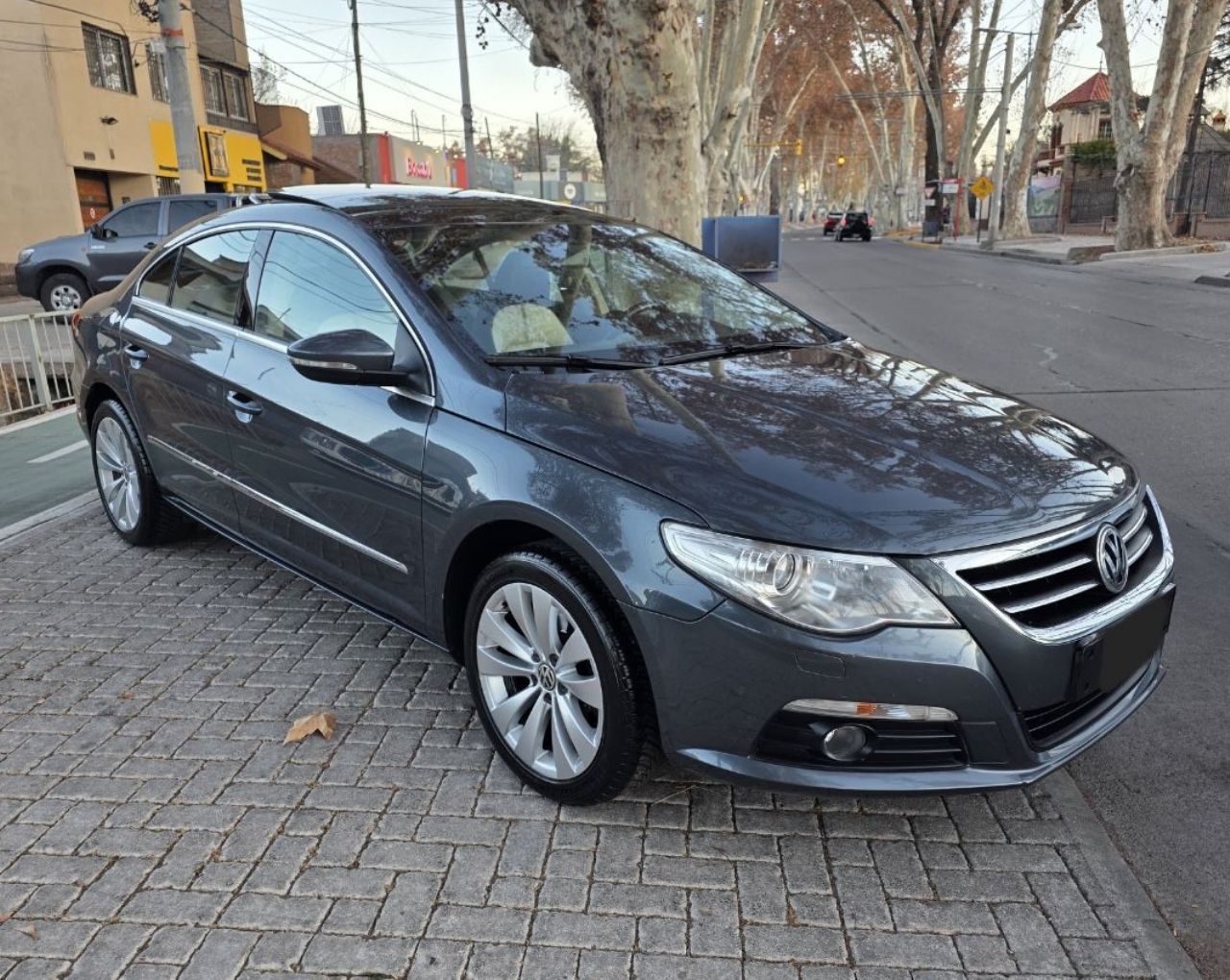 Volkswagen Passat Usado en Mendoza, deRuedas