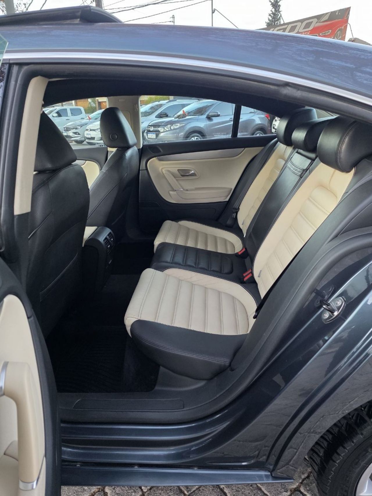 Volkswagen Passat Usado en Mendoza, deRuedas