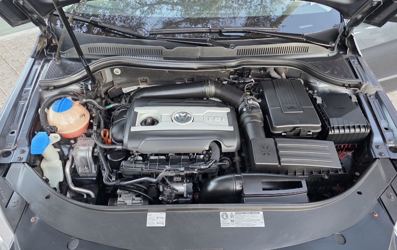 Volkswagen Passat Usado en Mendoza, deRuedas