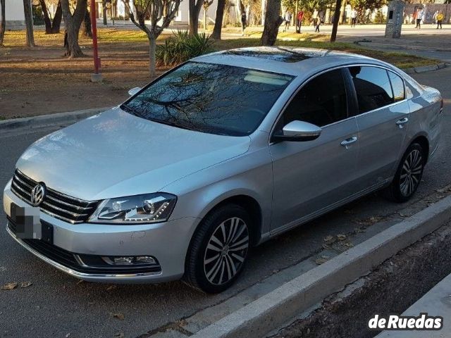 Volkswagen Passat Usado en Mendoza, deRuedas