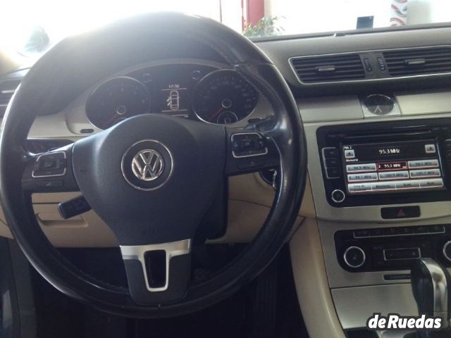 Volkswagen Passat Usado en Mendoza, deRuedas