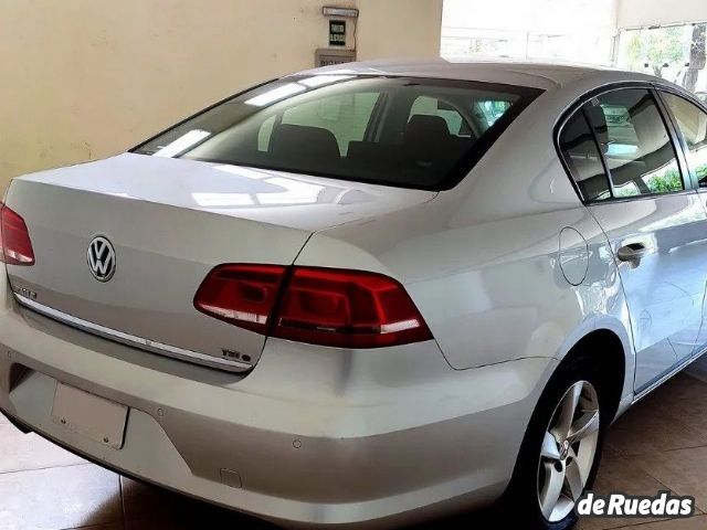 Volkswagen Passat Usado en Córdoba, deRuedas