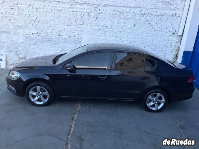 Volkswagen Passat Usado en Córdoba, deRuedas