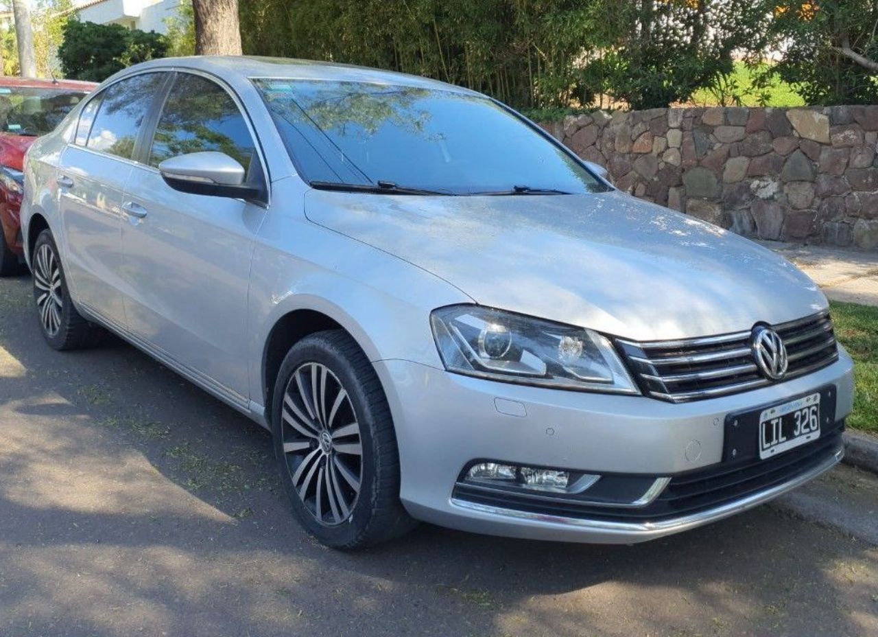 Volkswagen Passat Usado en Mendoza, deRuedas