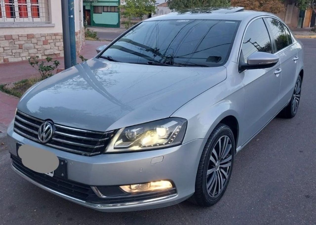 Volkswagen Passat Usado en Mendoza, deRuedas