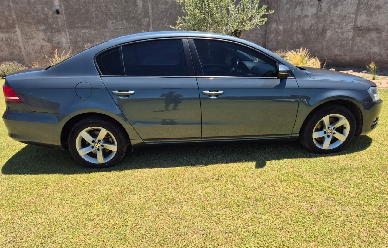 Volkswagen Passat Usado en Mendoza, deRuedas