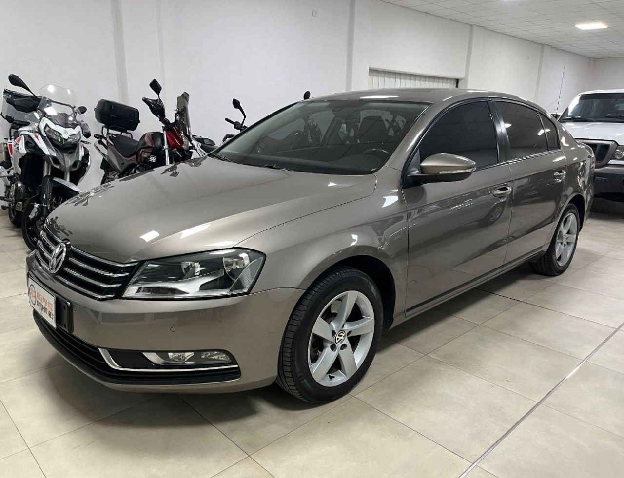 Volkswagen Passat Usado en Mendoza, deRuedas