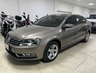 Volkswagen Passat Usado en Mendoza