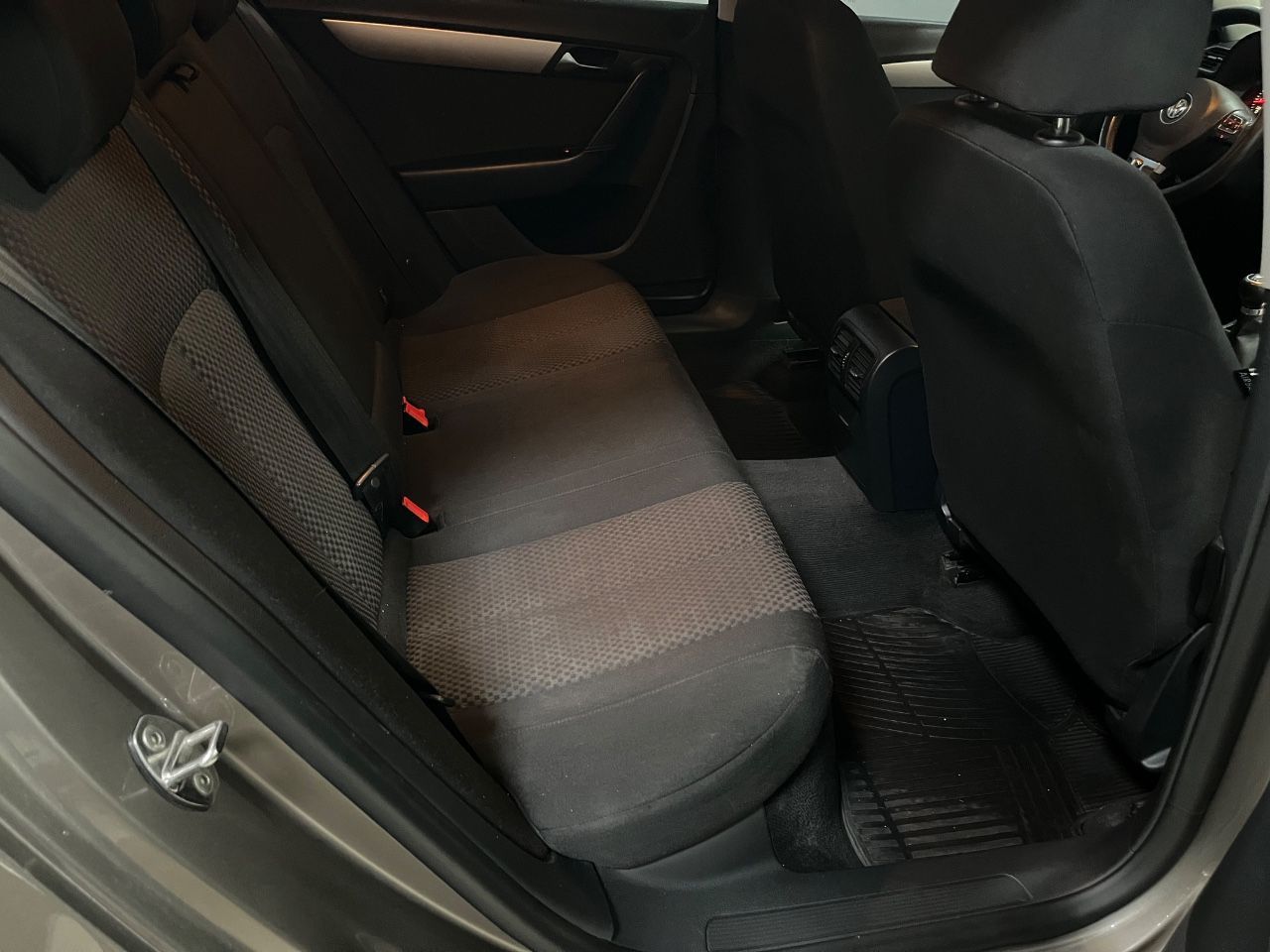 Volkswagen Passat Usado en Mendoza, deRuedas