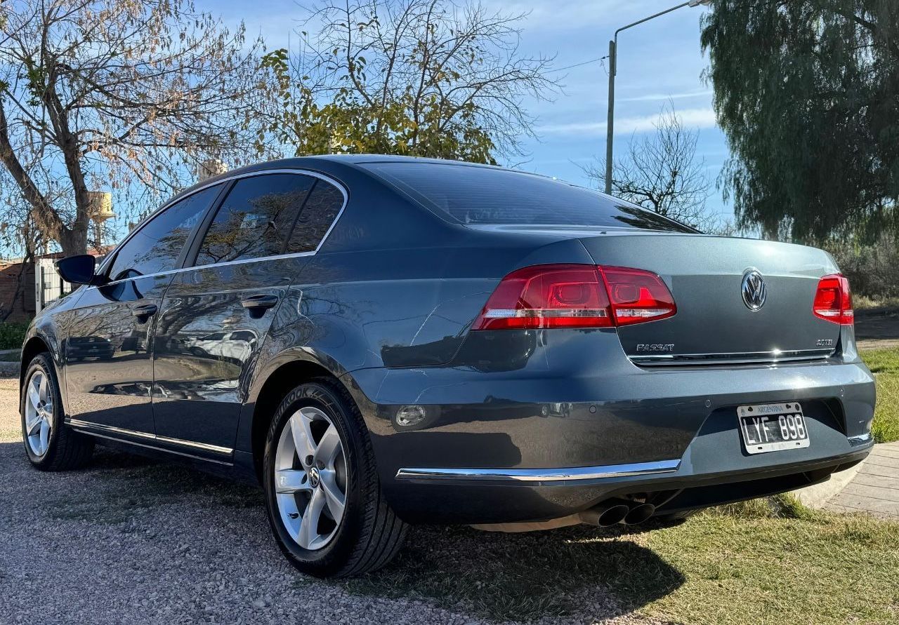 Volkswagen Passat Usado en Mendoza, deRuedas
