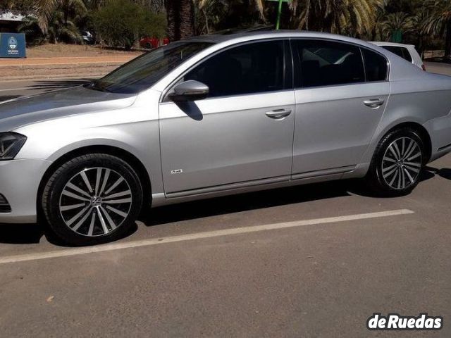 Volkswagen Passat Usado en Mendoza, deRuedas