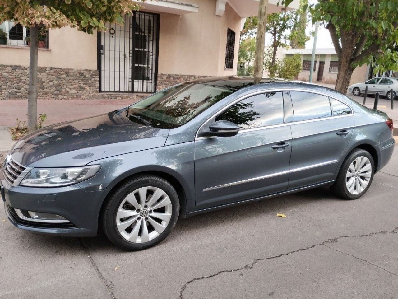 Volkswagen Passat Usado en Mendoza, deRuedas