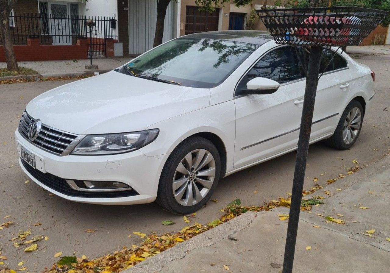 Volkswagen Passat Usado en Córdoba, deRuedas