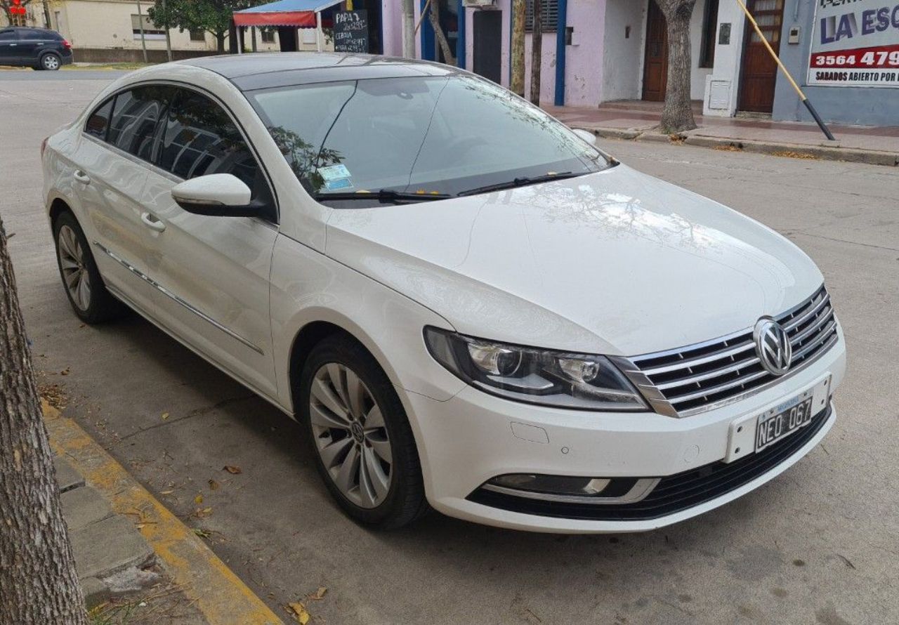 Volkswagen Passat Usado en Córdoba, deRuedas