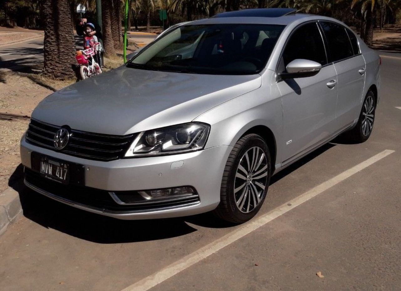 Volkswagen Passat Usado en Mendoza, deRuedas