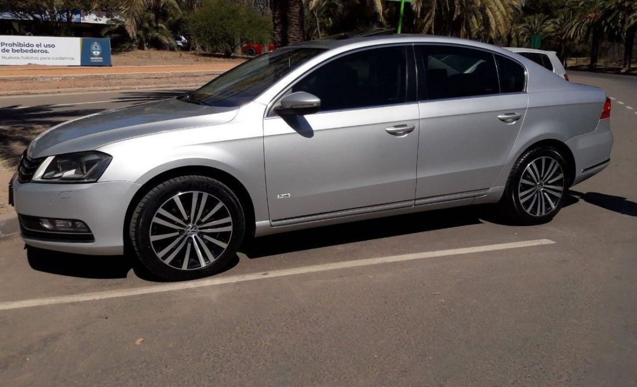 Volkswagen Passat Usado en Mendoza, deRuedas