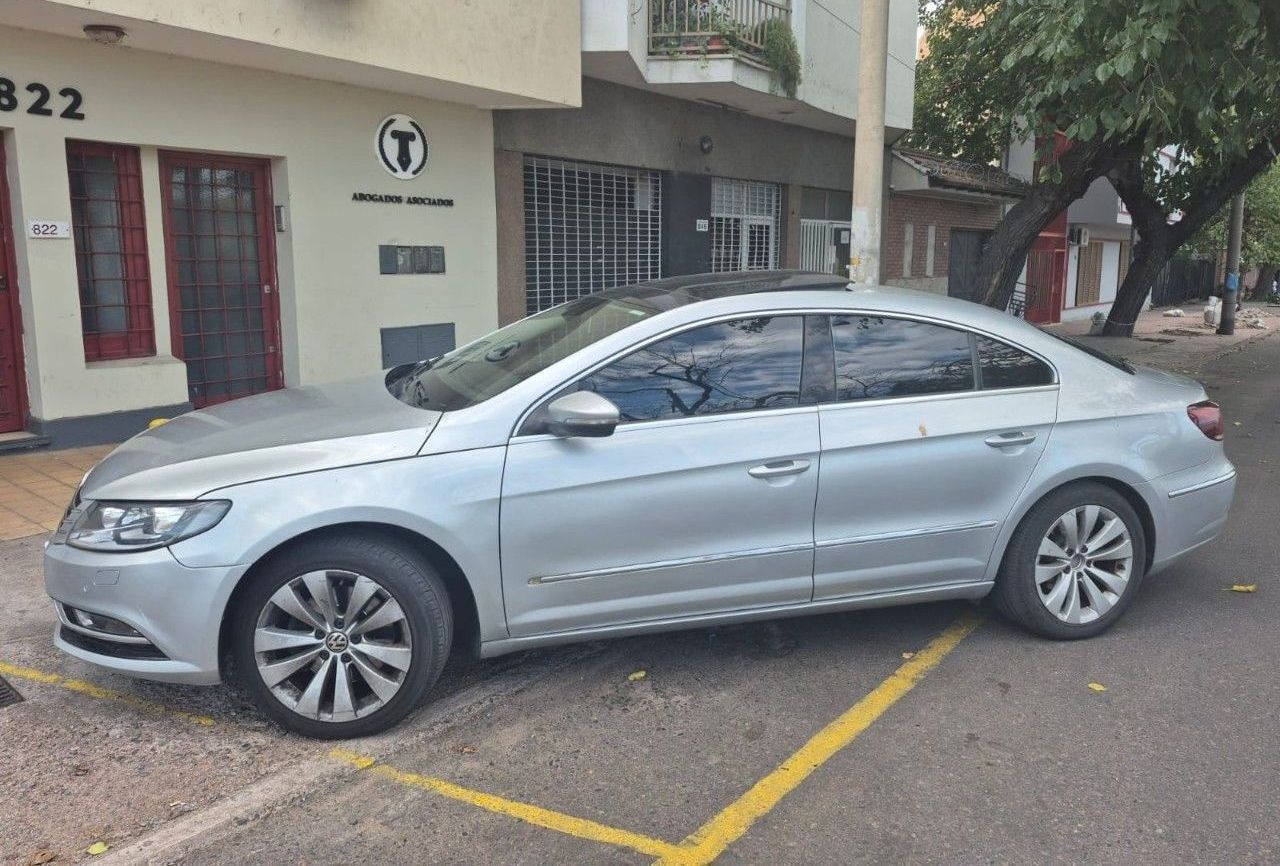 Volkswagen Passat Usado en Mendoza, deRuedas