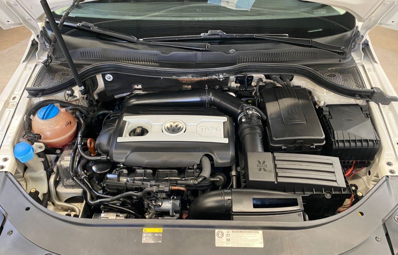 Volkswagen Passat Usado en Mendoza, deRuedas