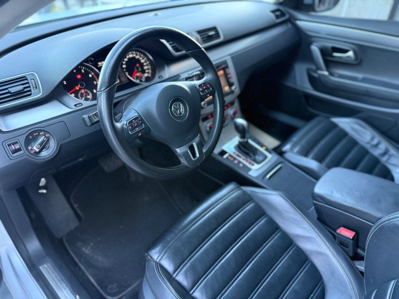 Volkswagen Passat Usado Financiado en Córdoba, deRuedas