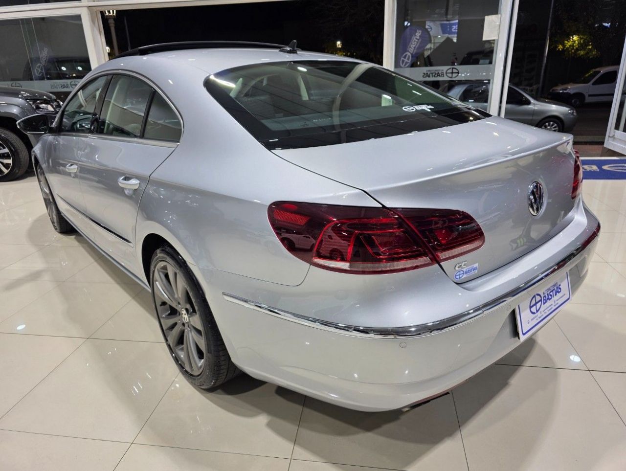 Volkswagen Passat Usado Financiado en Mendoza, deRuedas
