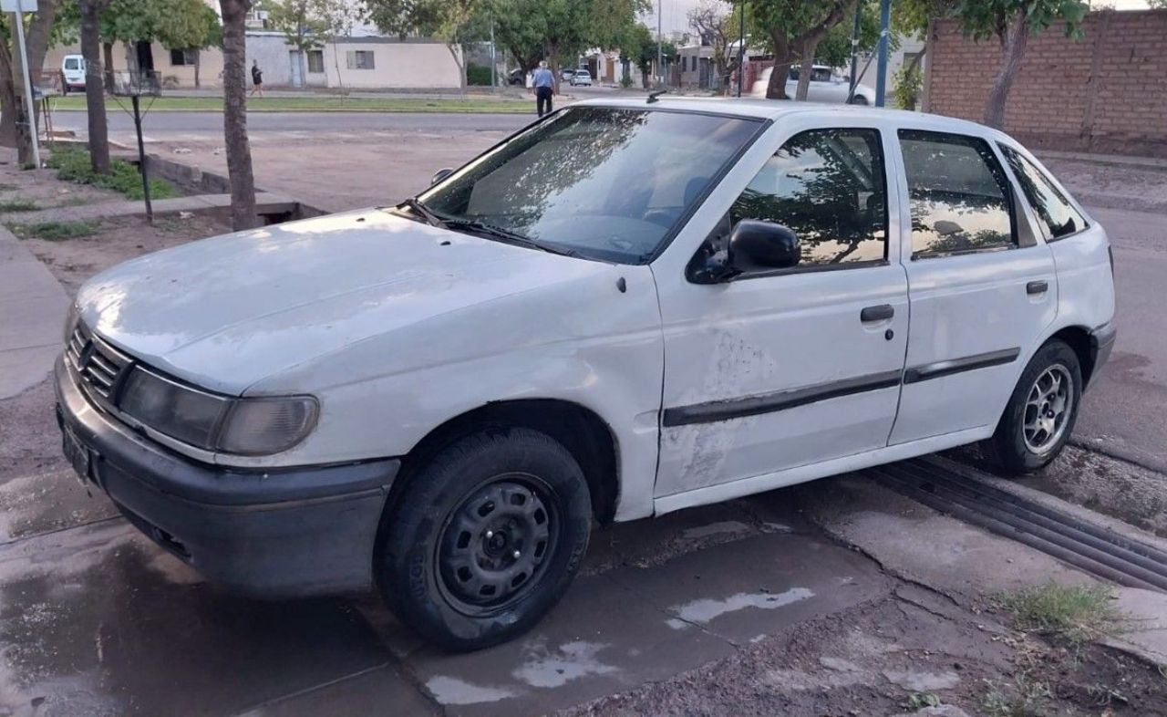 Volkswagen Pointer Usado en Mendoza, deRuedas