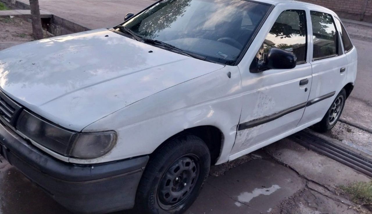 Volkswagen Pointer Usado en Mendoza, deRuedas