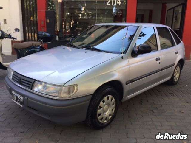 Volkswagen Pointer Usado en Mendoza, deRuedas