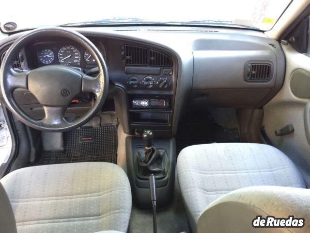 Volkswagen Pointer Usado en Mendoza, deRuedas