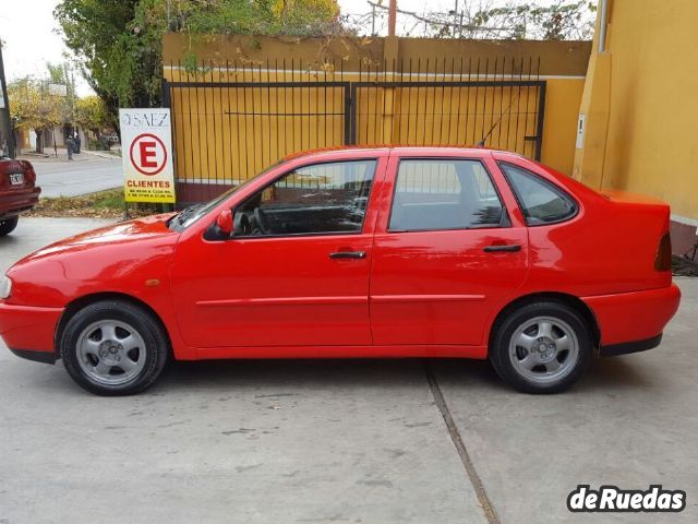 Volkswagen Polo Usado en Mendoza, deRuedas